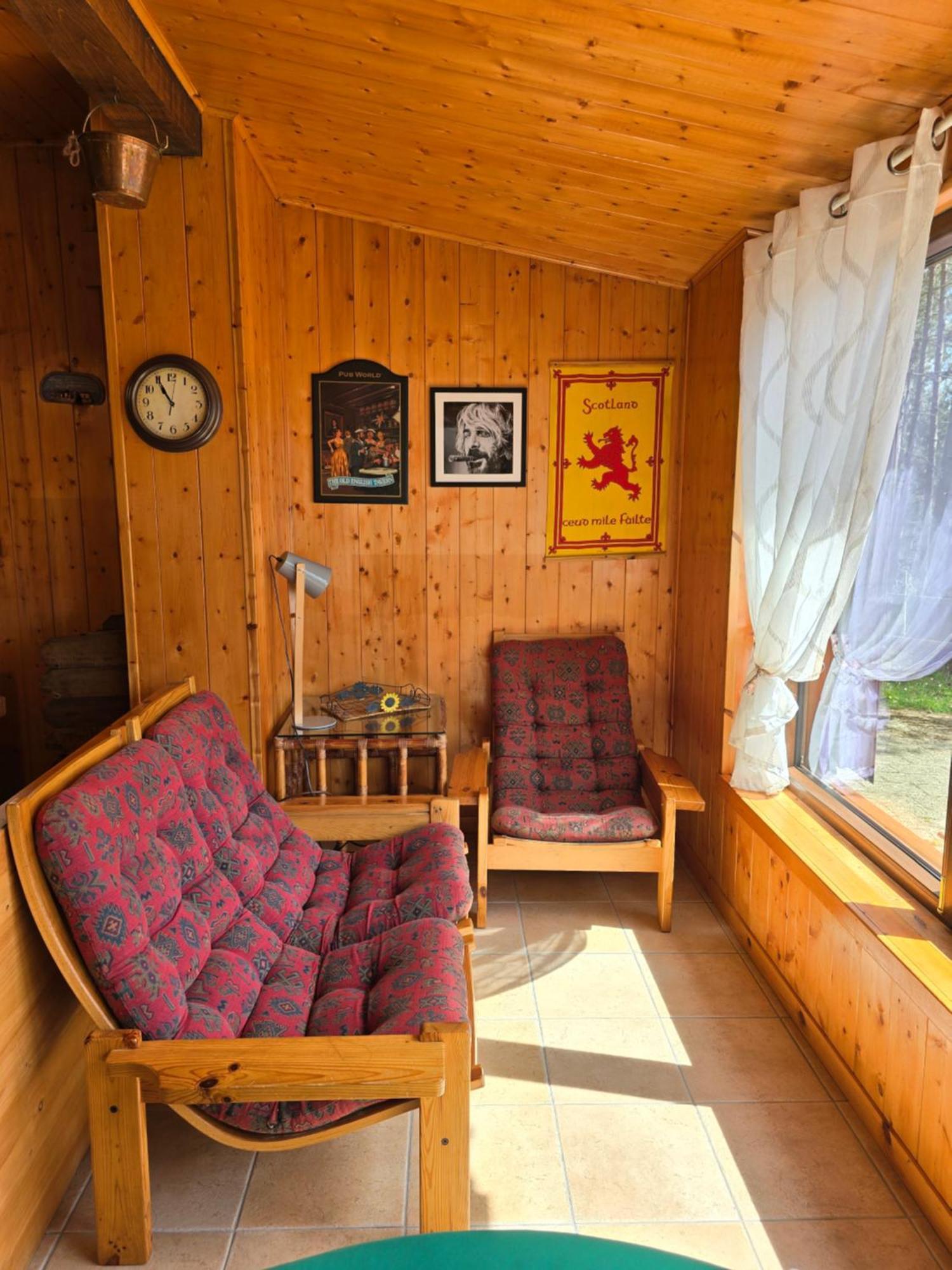 Chalet Natura La Taverna Dei 3 Porcellini Cavaliere  Exterior photo